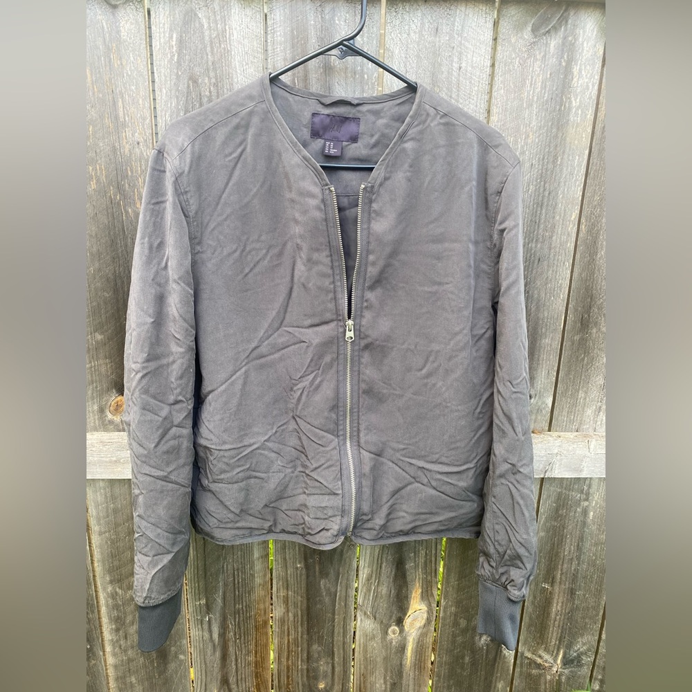 H&M | Men’s Army Grey/Green Light Bomber Jacket